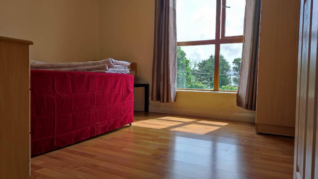 Budget-Friendly Self-Serve Lodging Galway Bagian luar foto